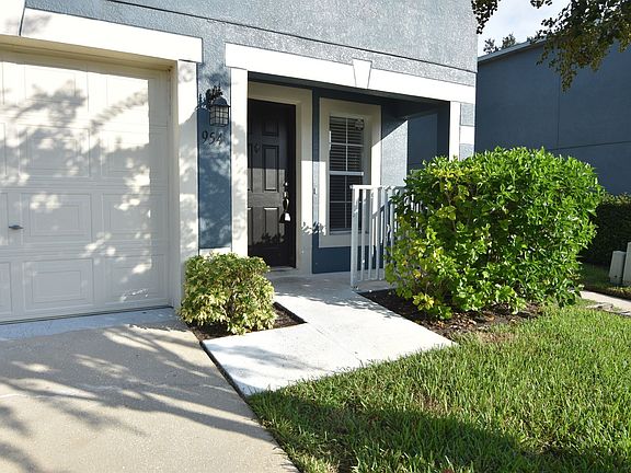 5th image of 954 Coquina Rock St