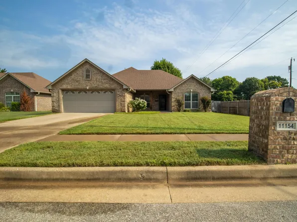 11154 Water Oak Dr, Flint, TX 75762