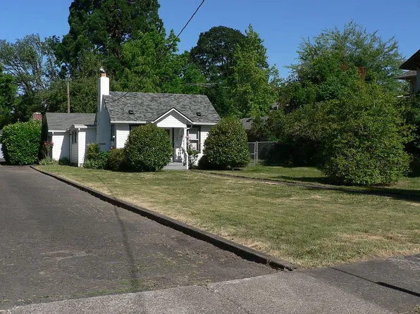 261 20th St NE, Salem, OR 97301