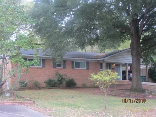 227 Cherokee Cir, Little Rock, AR 72205