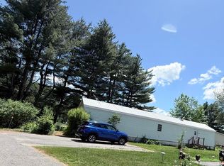 11 Willow St, Exeter, NH 03833