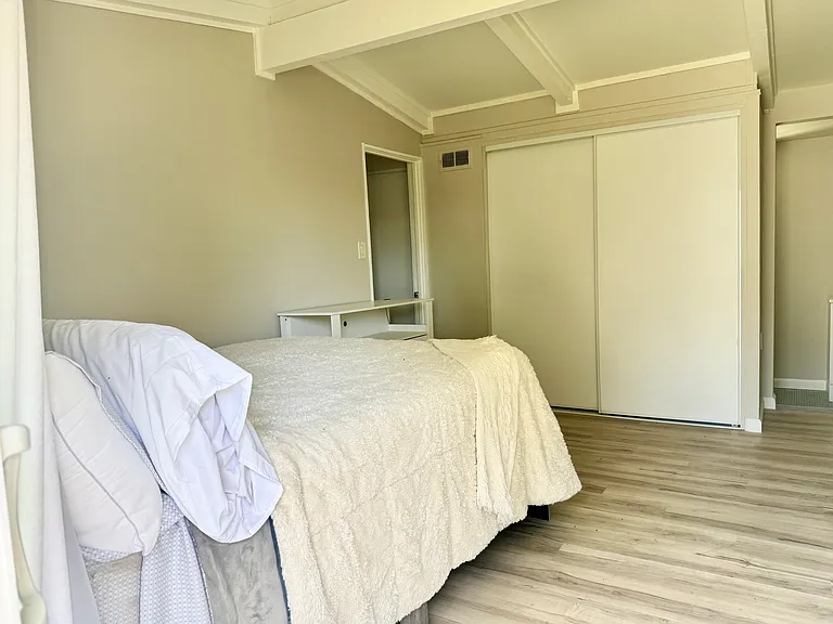 6015 N Alturas Ave #2 — Photo 3