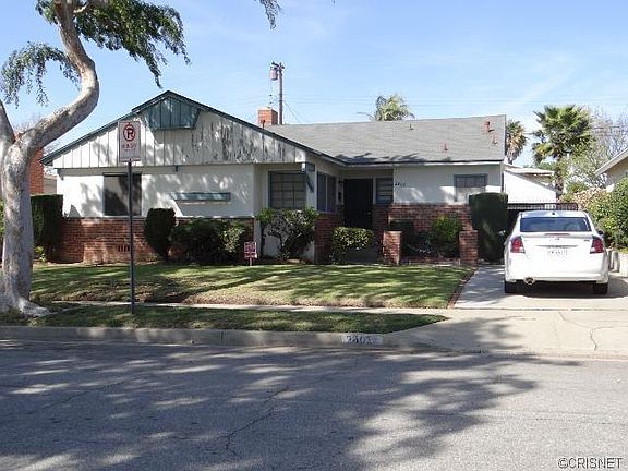 2nd image of 2403 W 111th St