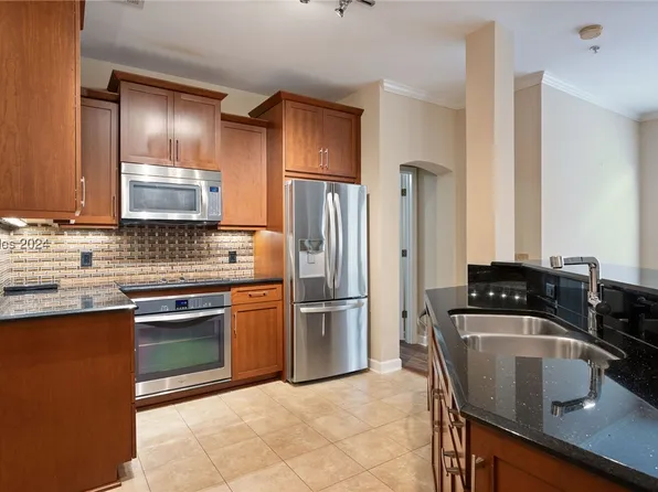 4 Indigo Run Dr APT 311, Hilton Head Island, SC 29926