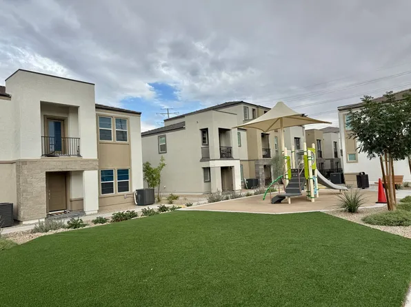 5672 Beguiling Falls St, Las Vegas, NV