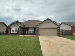 616 S Shawnee St, Skiatook, OK 74070