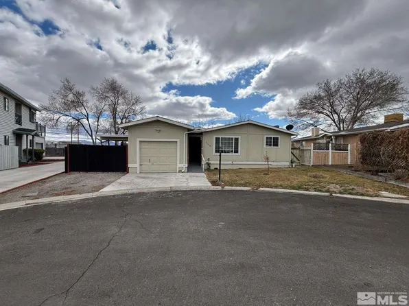 2198 Camellia Dr, Reno, NV 89512