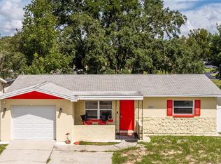 8525 Fox Hollow Dr, Port Richey, FL 34668