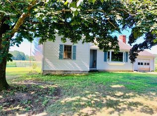 67 Stockbridge St, Hadley, MA 01035