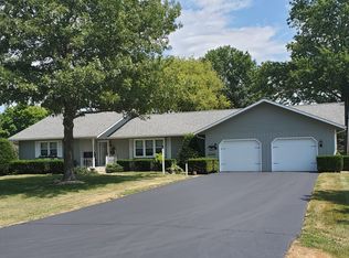 1651 Hickory Hills Rd, Rock Falls, IL 61071