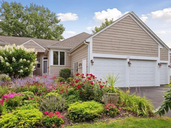 2928 Pelican Point Cir, Mound, MN 55364
