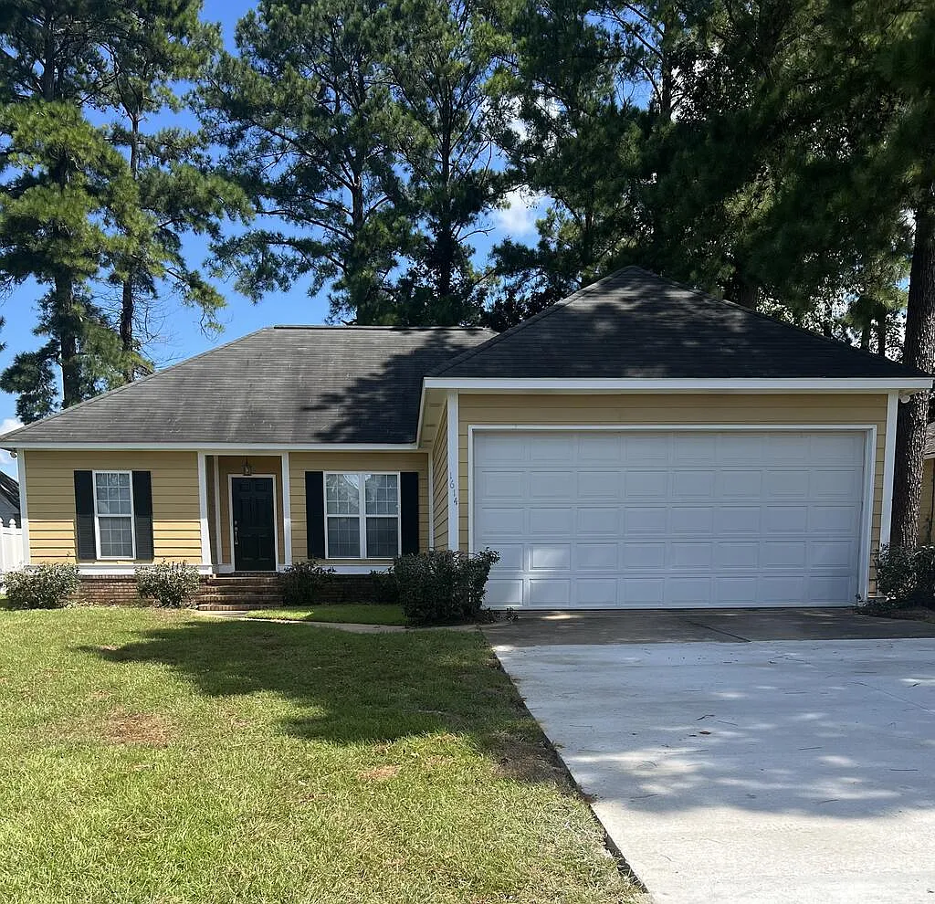 3 bed, 2.0 bath, 1680 sqft, $1,695 — Photo 1