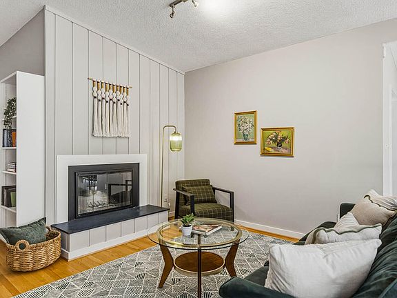 4th image of 233 Forest Hill Rd
