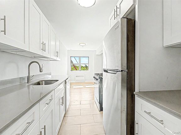 3rd image of 671 Bronx River Road #6k