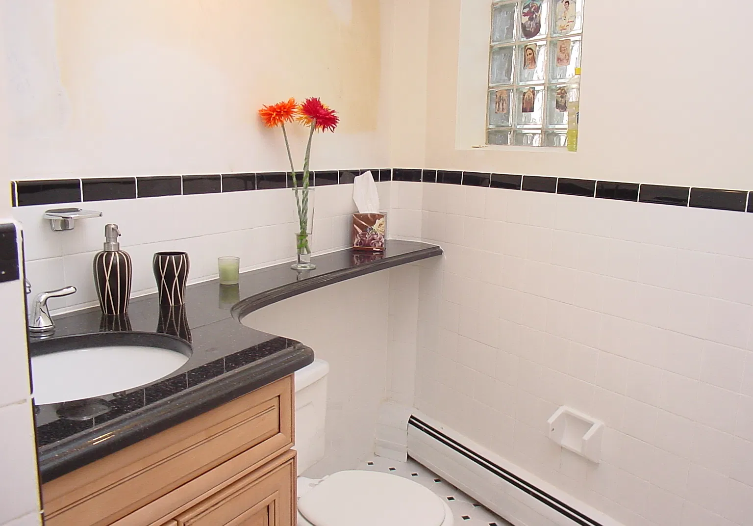 2 bed, 900 sqft, $2,250 — Photo 2