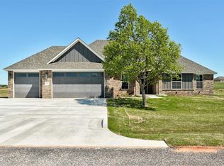 2078 Kaylee Rd, Blanchard, OK 73010