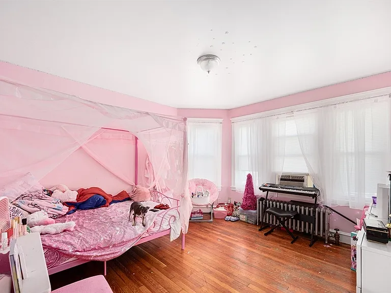 51 Lithgow St #3 — Photo 6