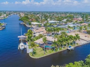 5640 Deauville Ct, Cape Coral, FL 33904