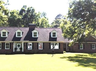 403 S Hickory St, Pamplico, SC 29583