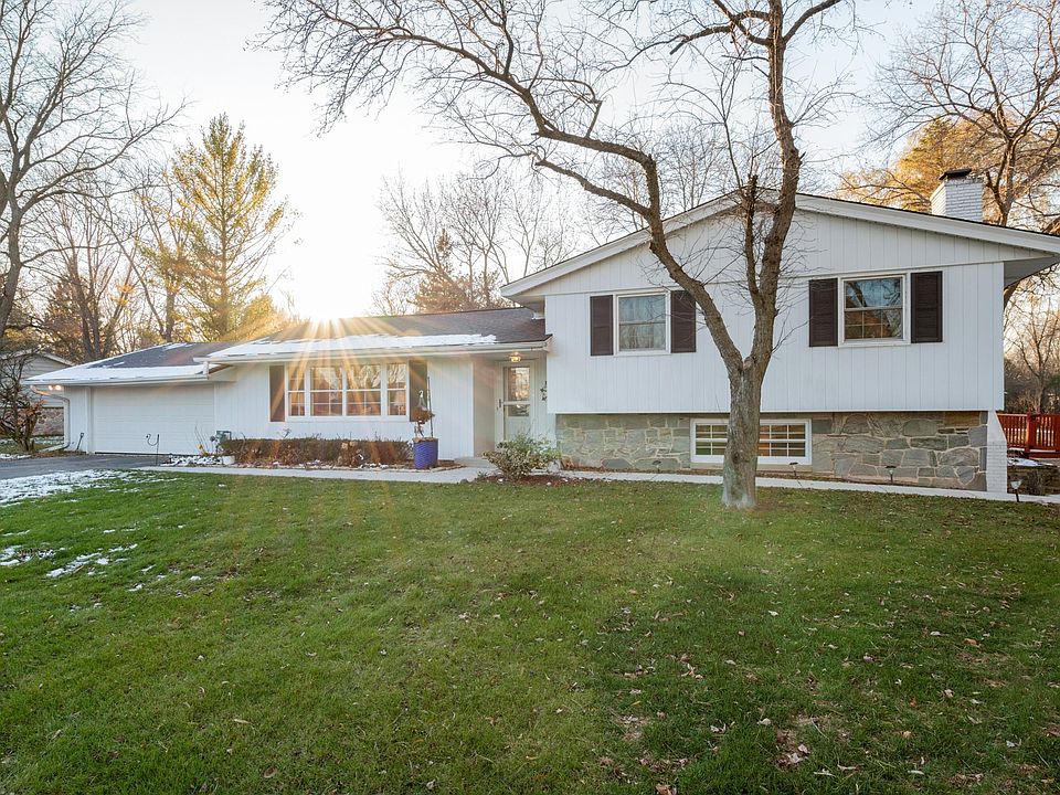 1st image of 11531 N Saint James Ln