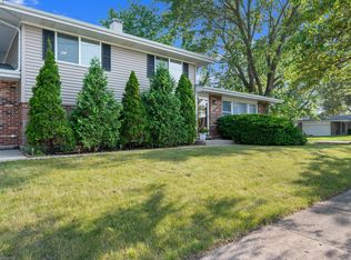 537 W Stearns Rd, Bartlett, IL 60103