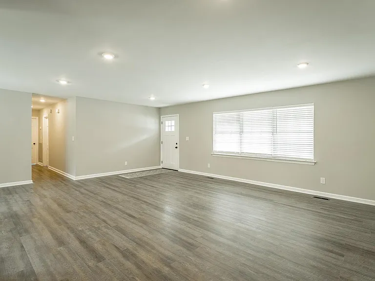 1403 Clearpoint Dr — Photo 53