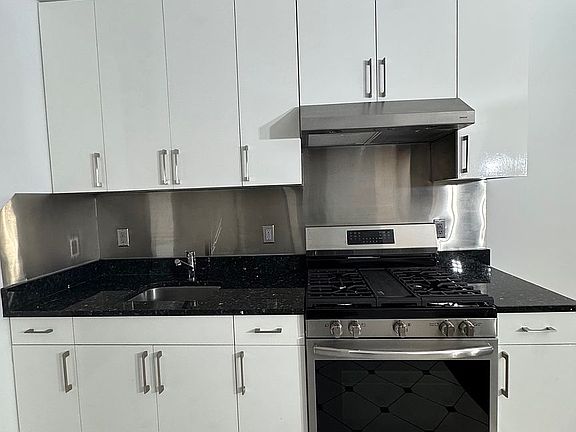 5th image of 156-11 79th St Unit 1