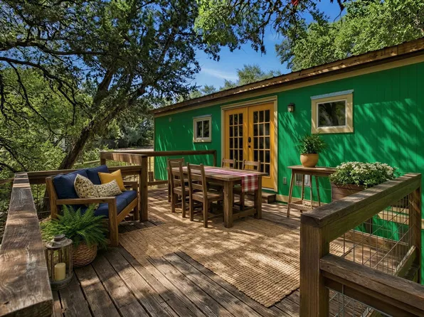 1241 Arcadia Dr, Canyon Lake, TX 78133