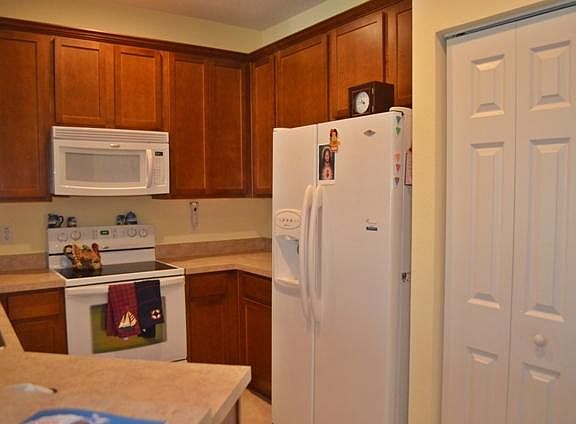 5th image of 1910 Yellowfin Dr