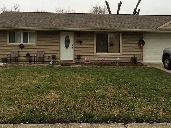 2nd image of 8311 E 42nd Pl