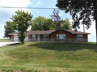 1071 S Cherry St, Huntingburg, IN 47542