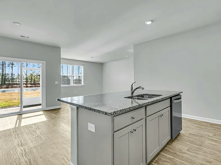 229 Grand View Xing — Photo 13