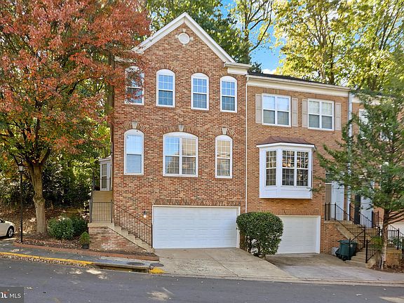 2nd image of 7725 Heritage Woods Way