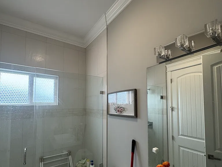 1732 Manning Ave — Photo 8