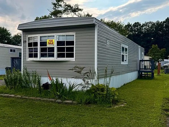 19 Dottie Ln, Stafford, VA 22556