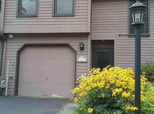 548 Townwood Dr, Albany, NY 12203