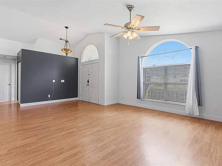 113 Whippoorwill Dr — Photo 9