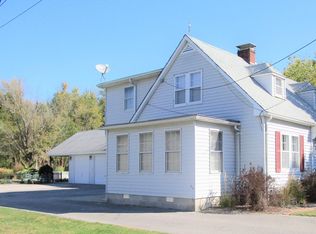 16 Camelia Rd, Flora, IL 62839