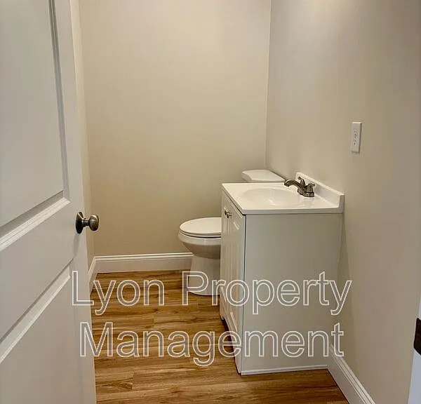 25 Johnson St #A — Photo 9