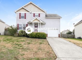 7822 Rainey Dr, Antioch, TN 37013