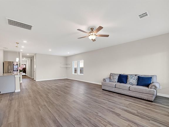 5th image of 12119 Rushing Ridge Dr