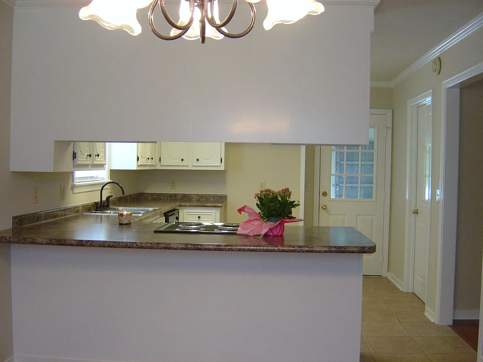 3 bed, 1400 sqft, $2,200 — Photo 1