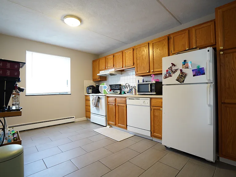 12 Cottage Ct #2 — Photo 5