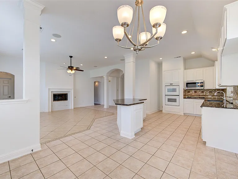 6015 Nash Creek Ct — Photo 24