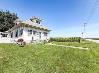 1111 Indiana St, Hindsboro, IL 61930