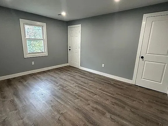 4 bed, $2,500 — Photo 3