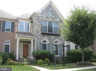 24914 Castleton Dr, Chantilly, VA 20152