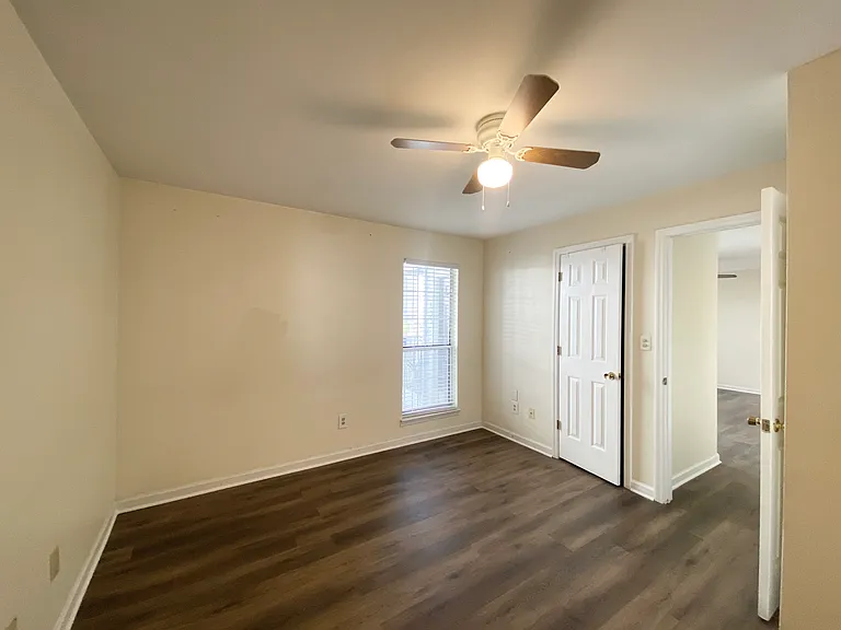 635 Granville Ct — Photo 15