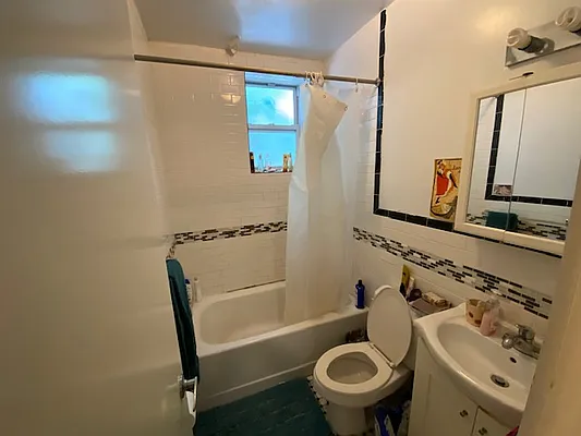 Rented by Mdays Realty | media 19