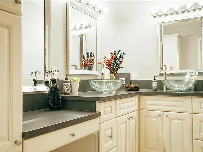 1710 Rolling Hills Dr — Photo 15